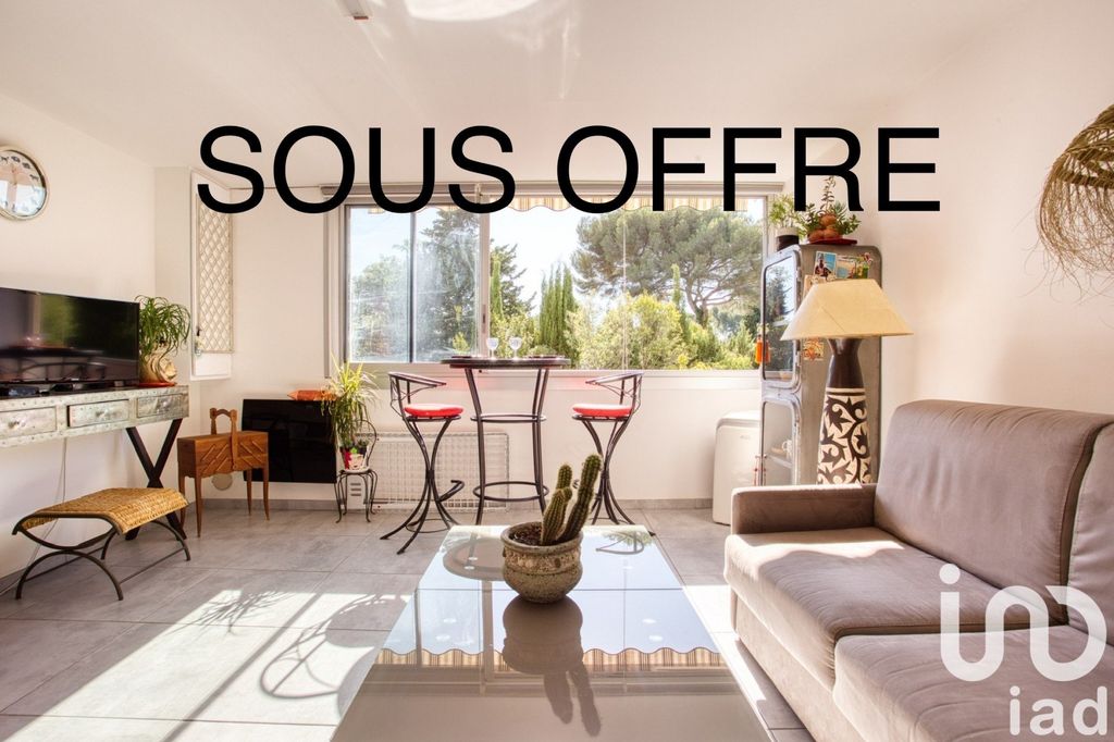 Achat appartement à vendre 2 pièces 42 m² - Saint-Raphaël