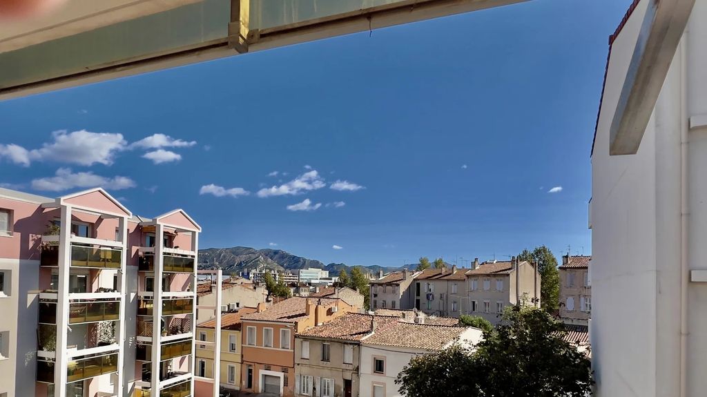 Achat appartement à vendre 3 pièces 71 m² - Marseille 10ème arrondissement