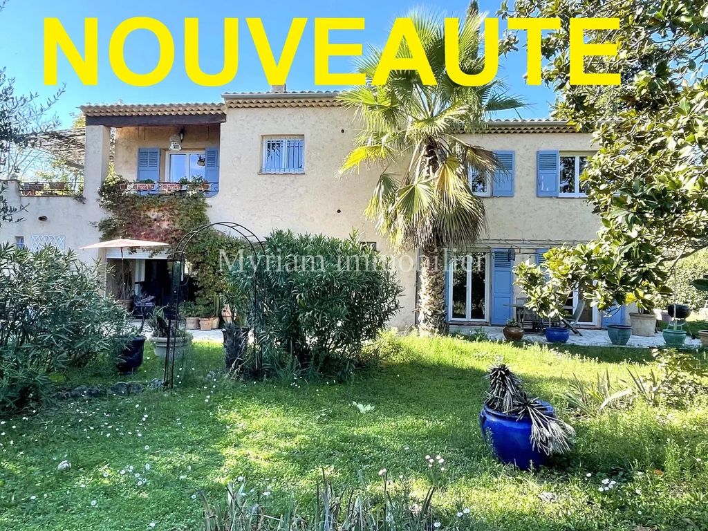 Achat maison à vendre 5 chambres 204 m² - Peymeinade