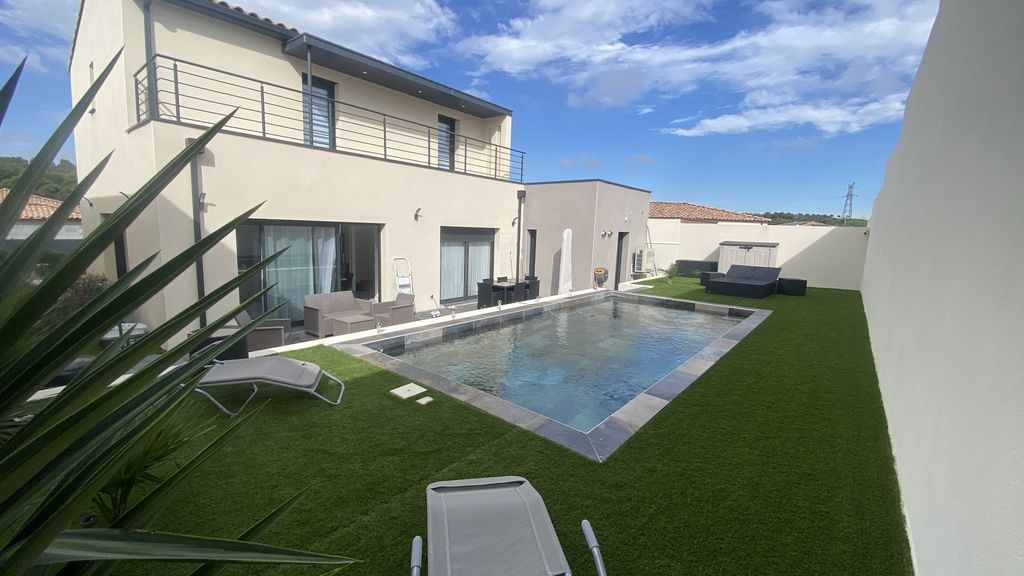 Achat maison à vendre 5 chambres 170 m² - Narbonne