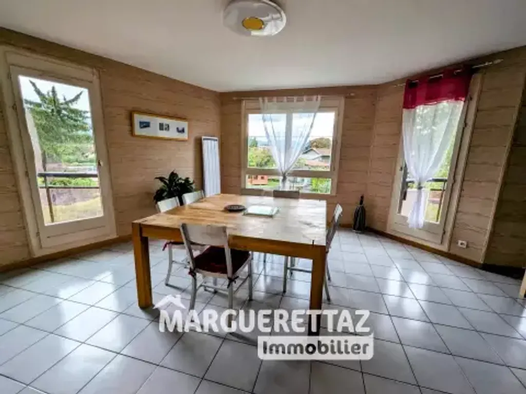 Achat appartement à vendre 3 pièces 83 m² - Vétraz-Monthoux