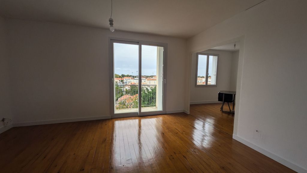 Achat appartement à vendre 4 pièces 68 m² - Rochefort