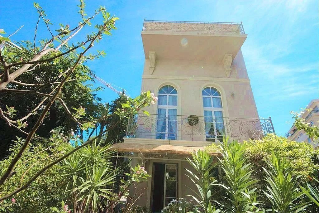 Achat maison à vendre 4 chambres 180 m² - Cannes