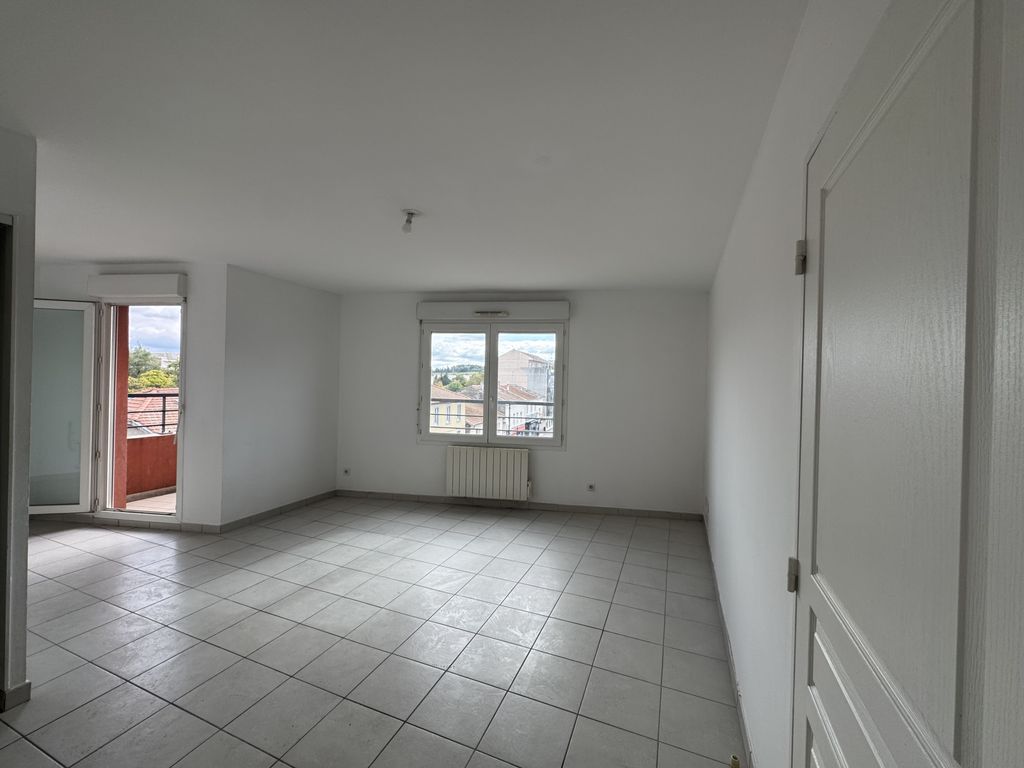 Achat appartement à vendre 4 pièces 80 m² - Meyzieu