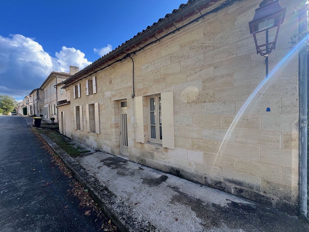 Achat maison à vendre 3 chambres 300 m² - Saint-Émilion