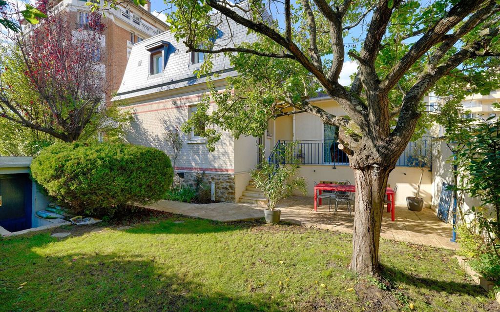 Achat maison à vendre 4 chambres 150 m² - Vanves