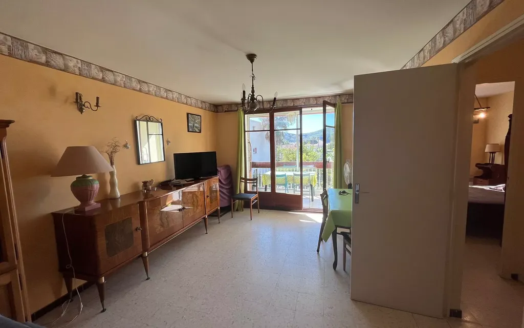 Achat appartement à vendre 2 pièces 42 m² - Saint-Cyr-sur-Mer