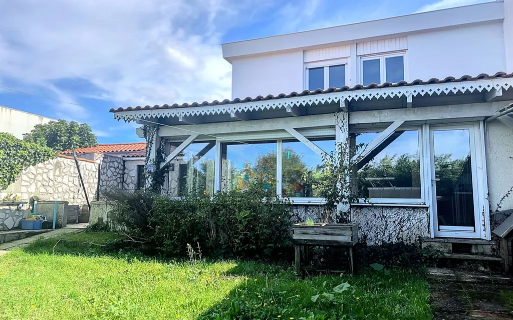 Achat maison à vendre 3 chambres 111 m² - La Rochelle