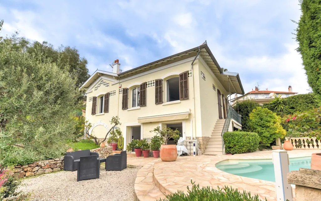 Achat maison à vendre 4 chambres 155 m² - Cannes