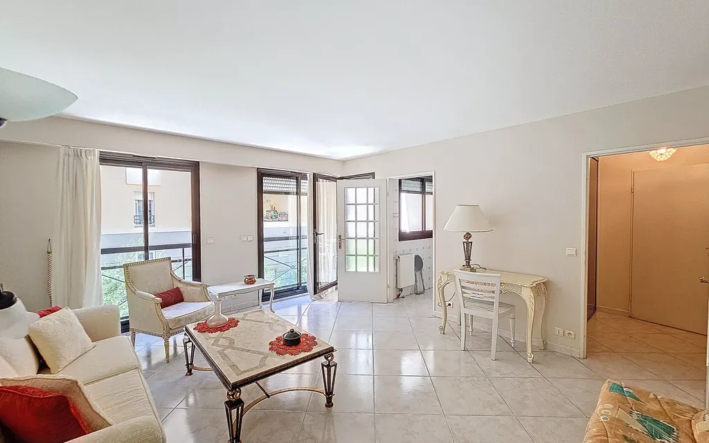 Achat appartement à vendre 2 pièces 50 m² - Antibes