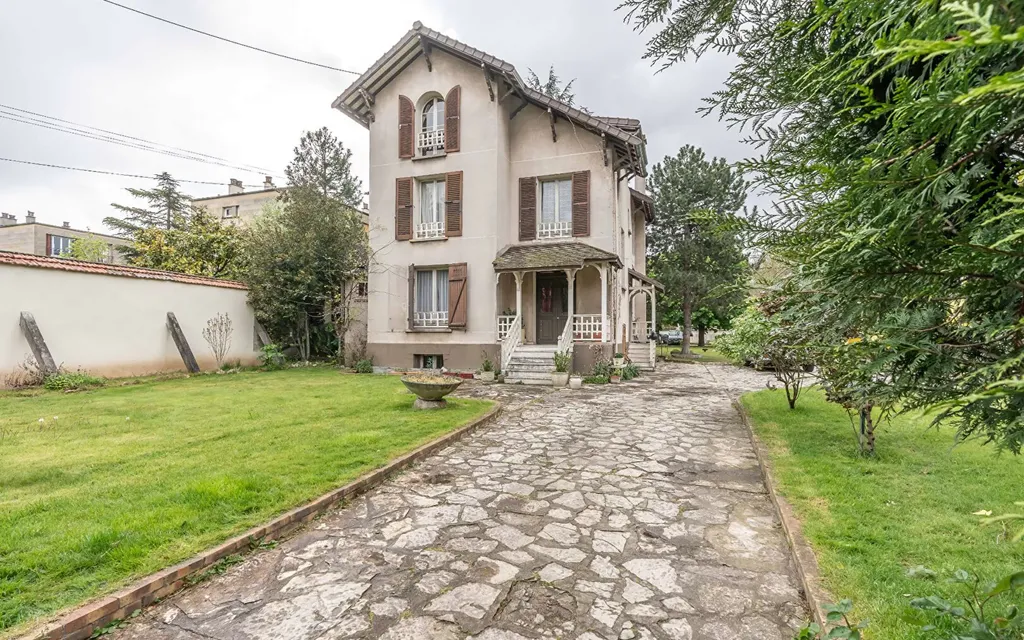 Achat maison à vendre 4 chambres 317 m² - Saint-Maur-des-Fossés