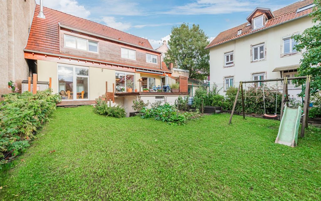 Achat maison à vendre 4 chambres 268 m² - Schiltigheim