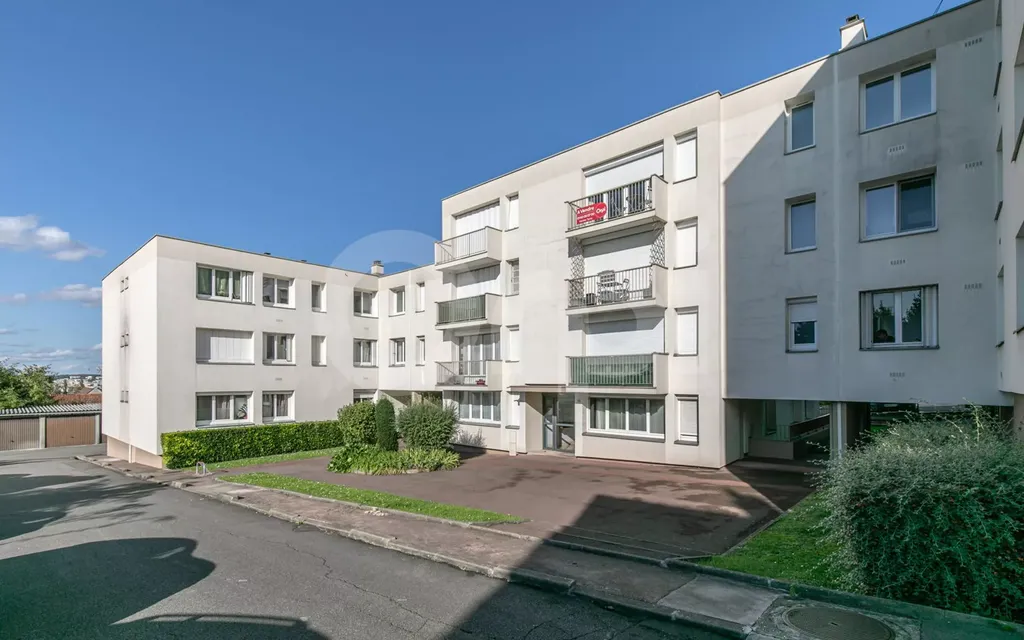 Achat studio à vendre 33 m² - Noisy-le-Grand