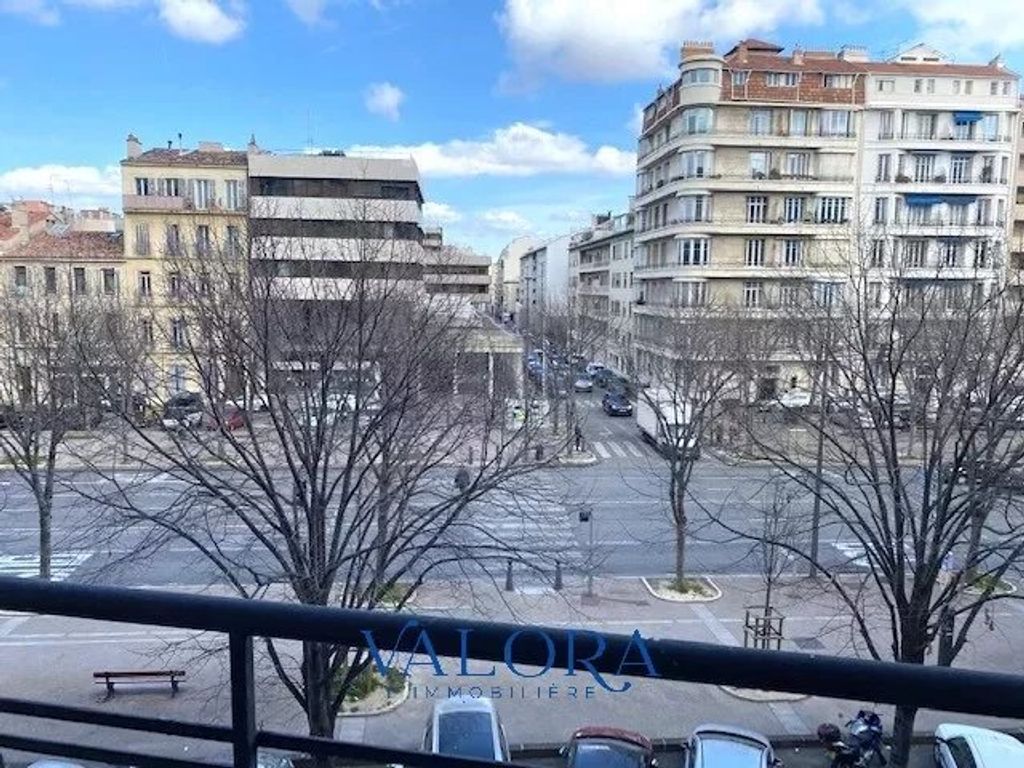 Achat appartement à vendre 3 pièces 73 m² - Marseille 8ème arrondissement