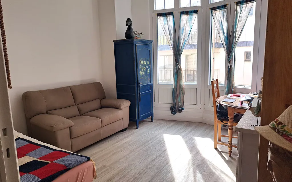 Achat appartement à vendre 2 pièces 44 m² - Vallauris