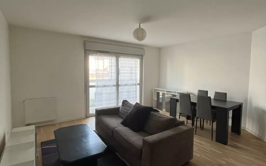 Achat appartement à vendre 2 pièces 49 m² - Saint-Ouen