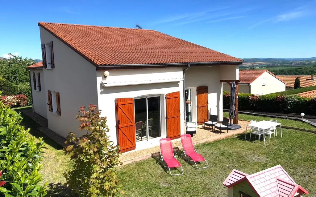 Achat maison à vendre 4 chambres 162 m² - Tallende