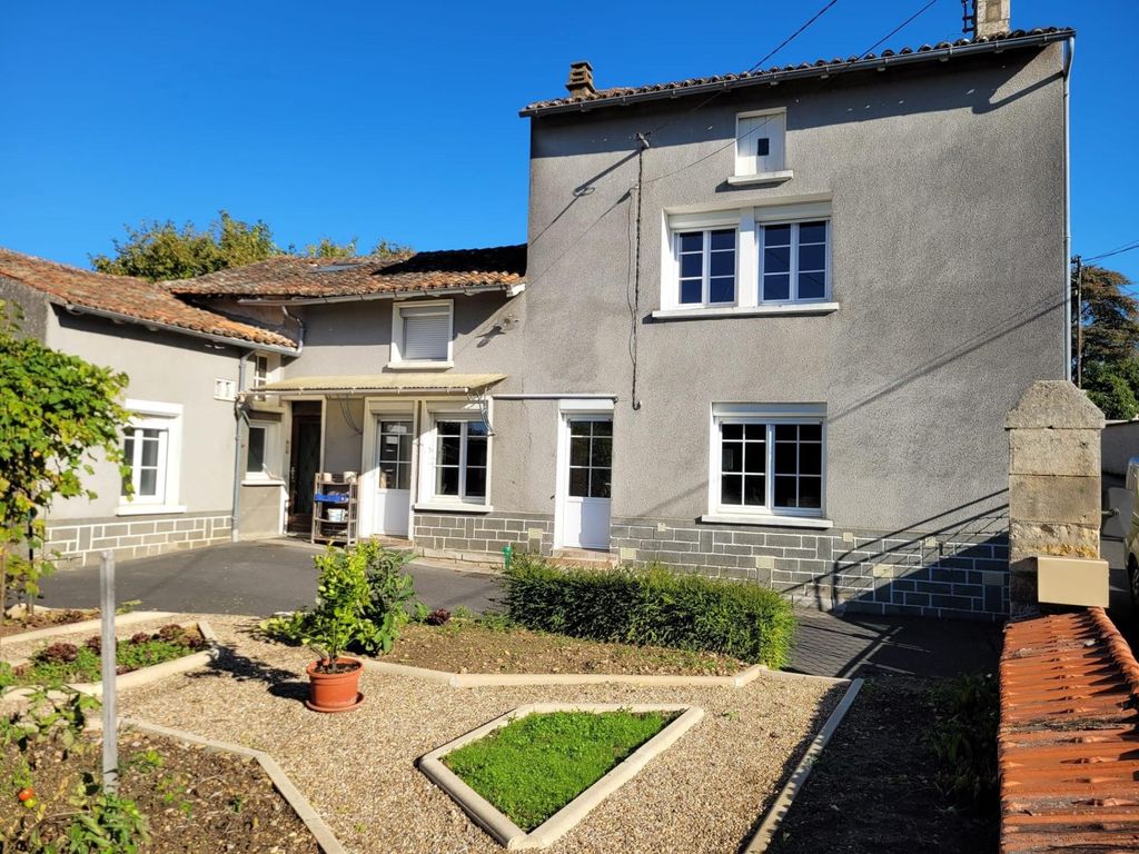 Achat maison à vendre 3 chambres 121 m² - Vouillé