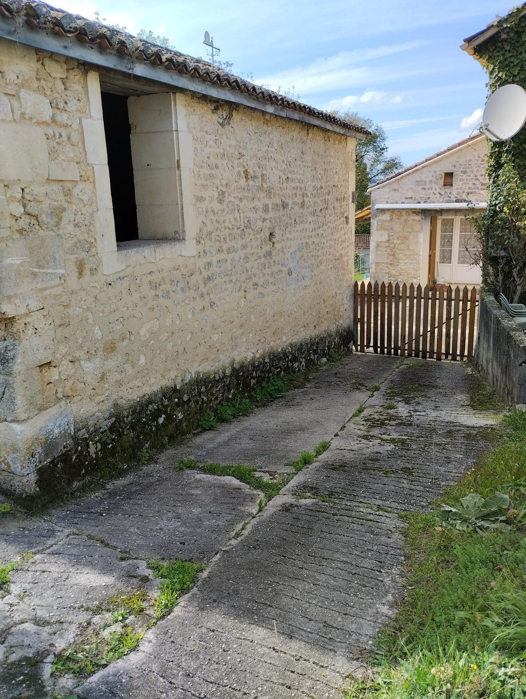 Achat maison à vendre 3 chambres 122 m² - Châteauneuf-sur-Charente