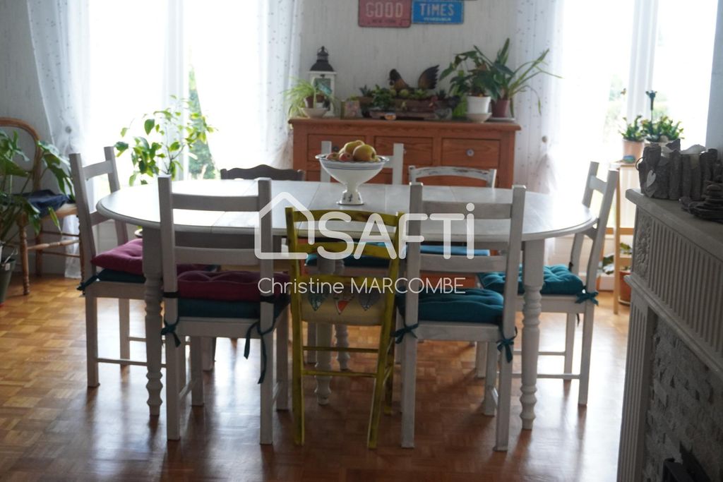 Achat maison à vendre 3 chambres 138 m² - Jumilhac-le-Grand