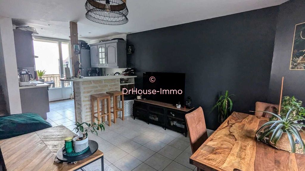 Achat maison à vendre 2 chambres 70 m² - Quincy-Voisins