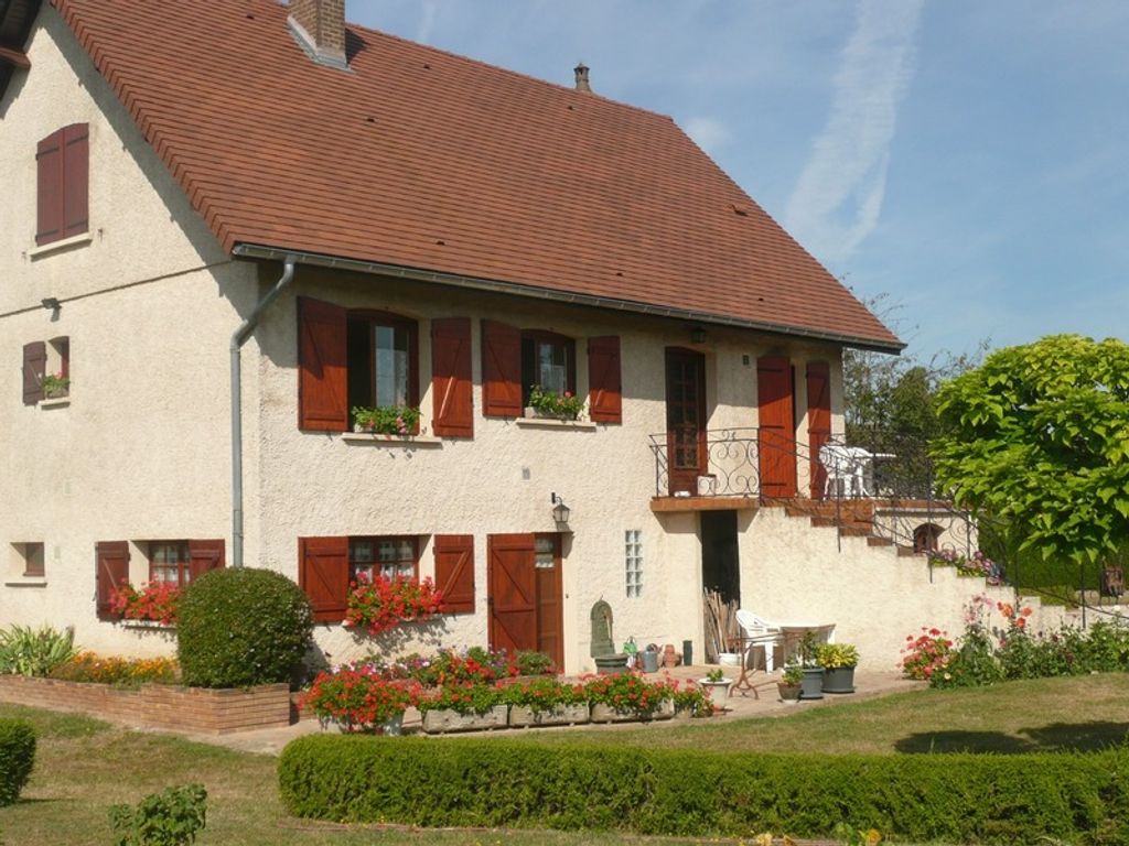 Achat maison à vendre 4 chambres 150 m² - Sassenay