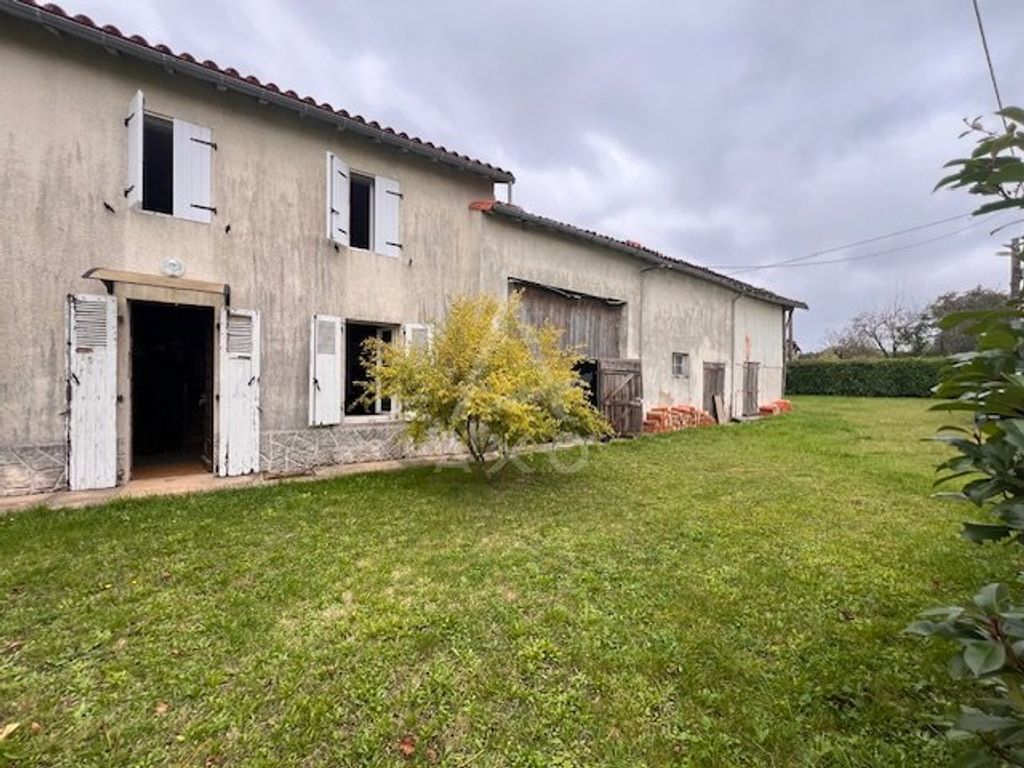 Achat maison à vendre 2 chambres 87 m² - Limalonges