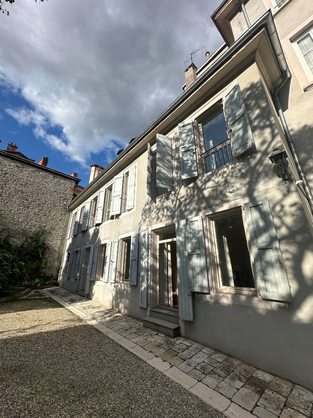 Achat maison à vendre 3 chambres 180 m² - Grenoble