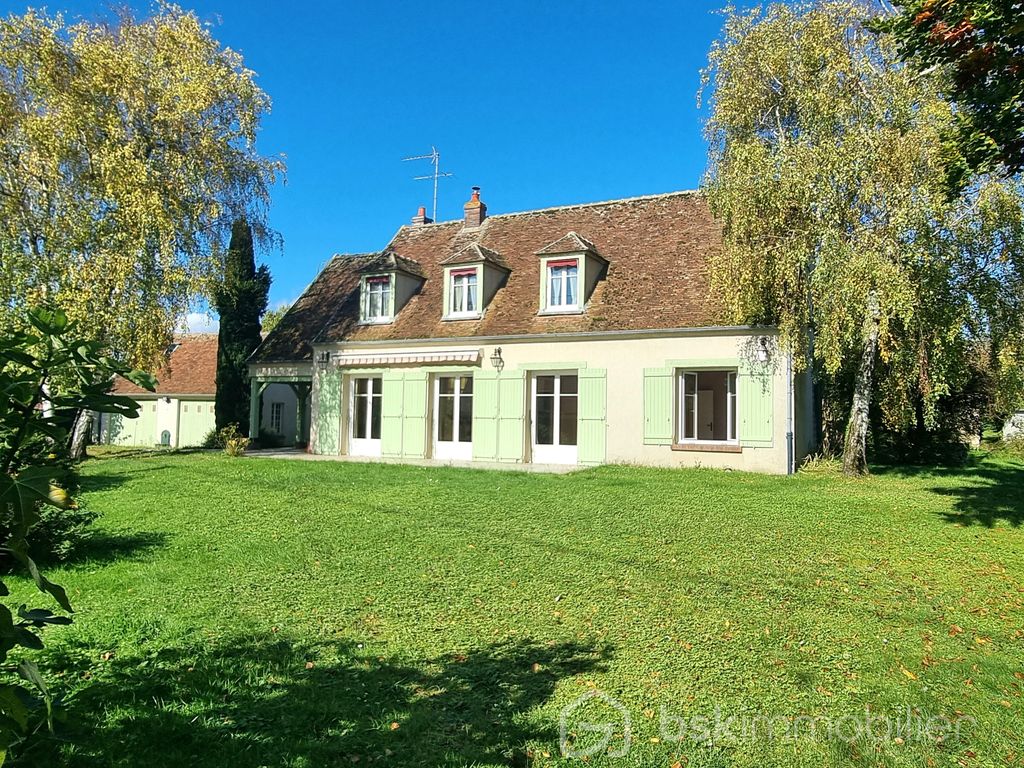 Achat maison à vendre 5 chambres 160 m² - Fontenay-Trésigny