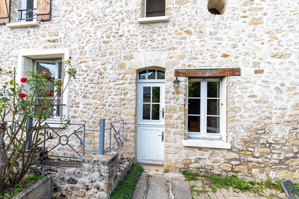 Achat maison à vendre 5 chambres 140 m² - Oinville-sur-Montcient