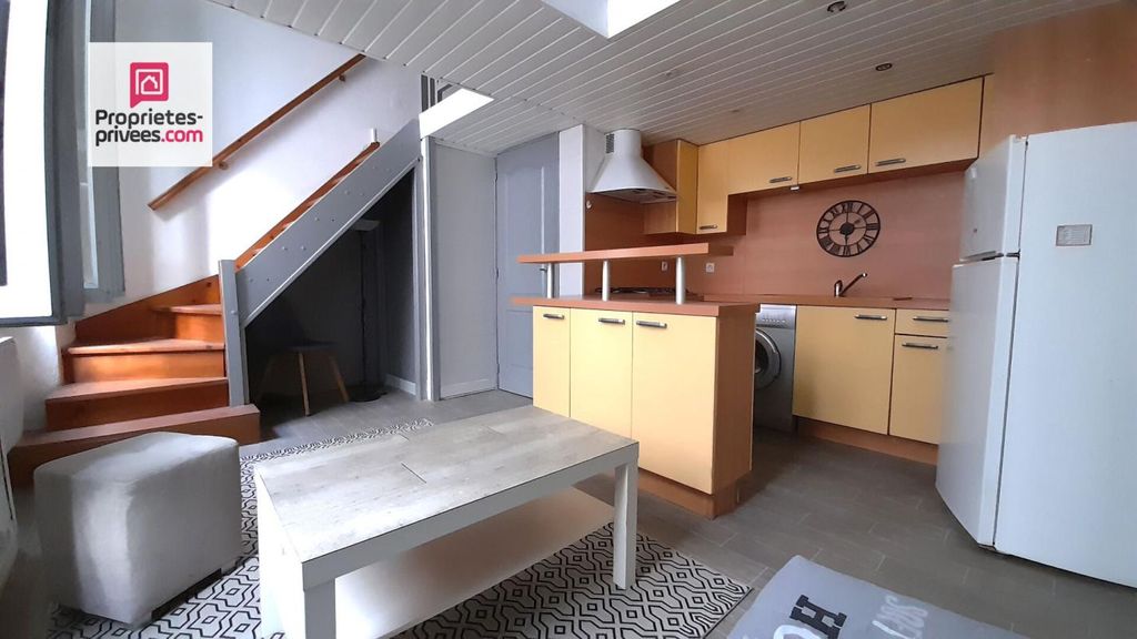 Achat studio à vendre 28 m² - Saint-Raphaël