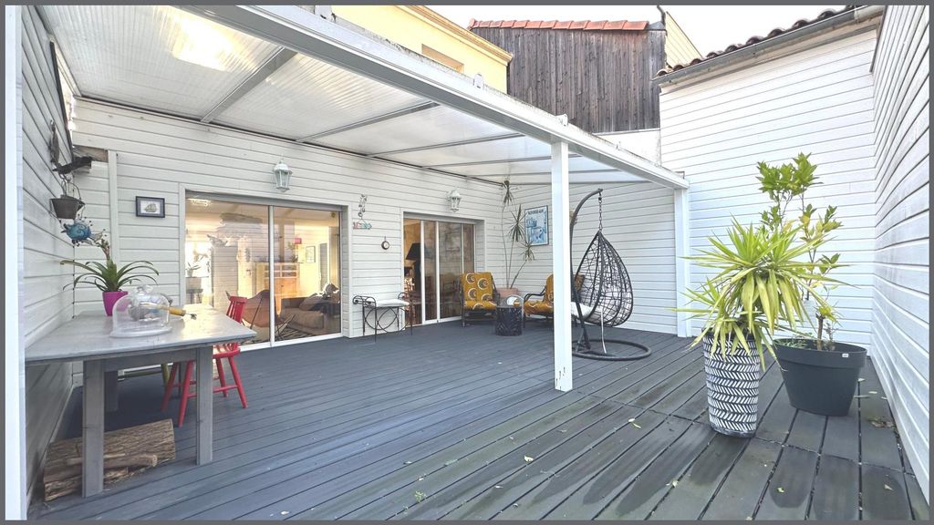 Achat maison à vendre 3 chambres 84 m² - Floirac