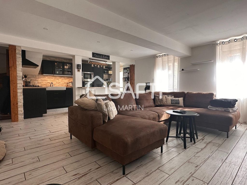 Achat maison à vendre 2 chambres 74 m² - Beaupréau-en-Mauges