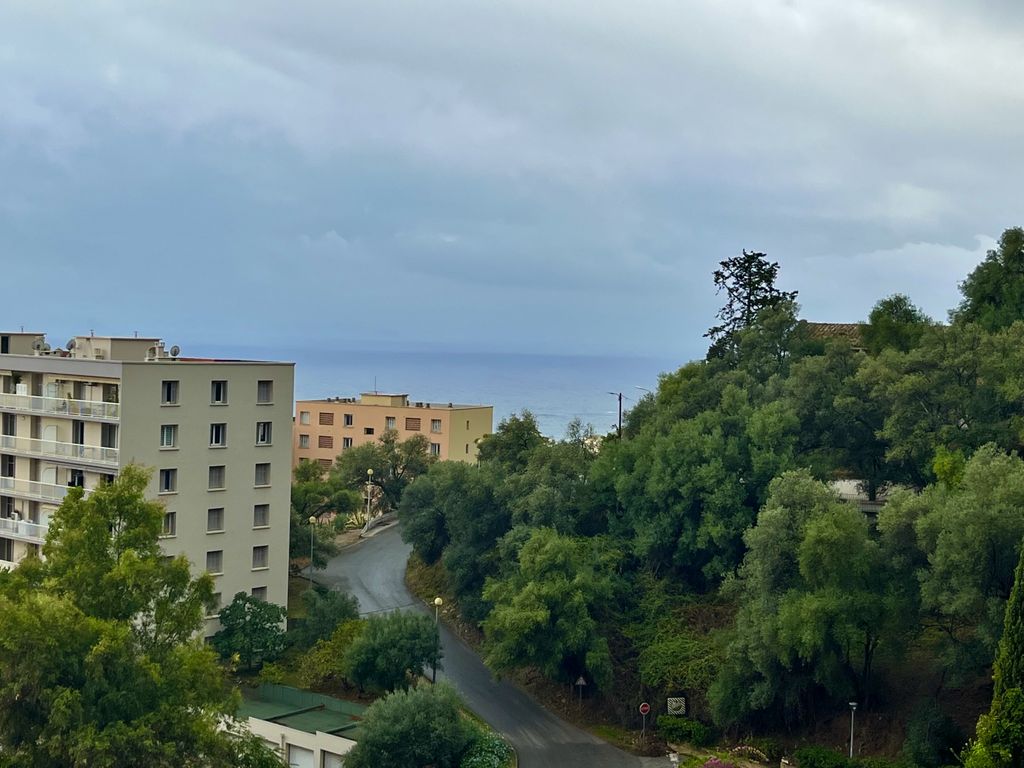 Achat appartement à vendre 3 pièces 75 m² - Ajaccio