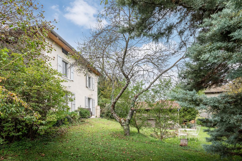 Achat maison à vendre 4 chambres 272 m² - La Buissière