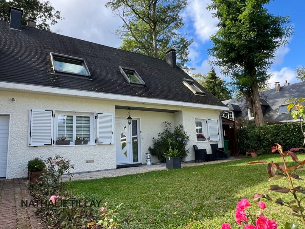 Achat maison à vendre 6 chambres 162 m² - Orléans