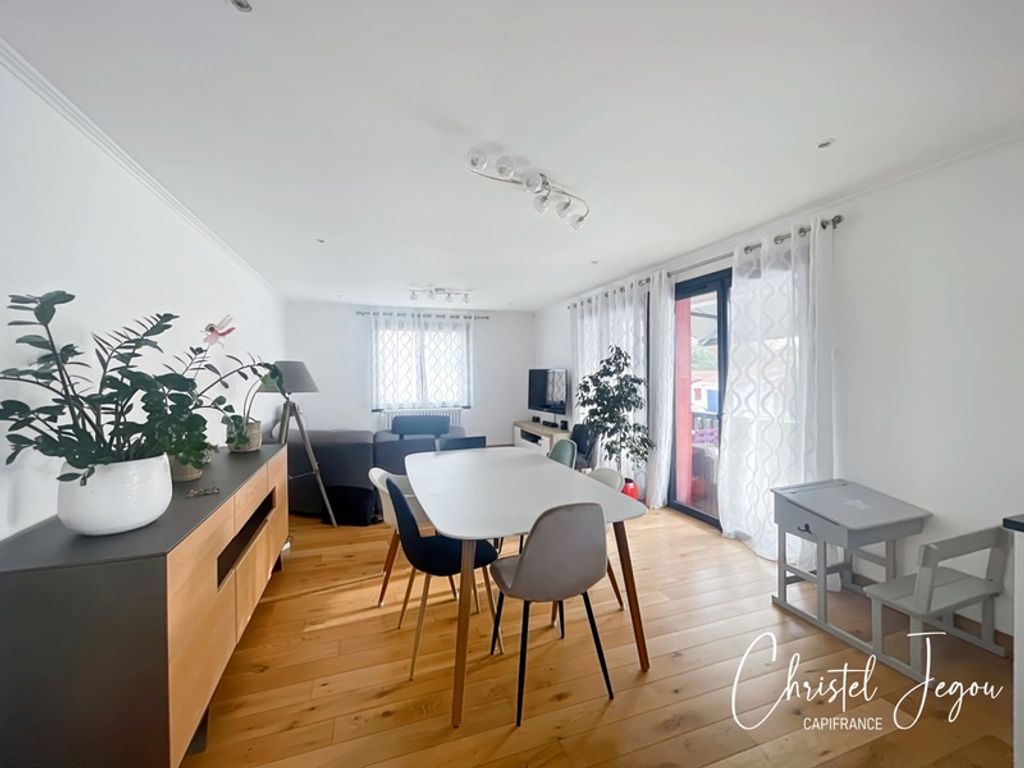 Achat maison à vendre 4 chambres 133 m² - La Rochelle