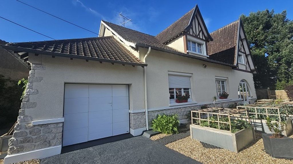 Achat maison à vendre 4 chambres 200 m² - La Ferté-Saint-Cyr