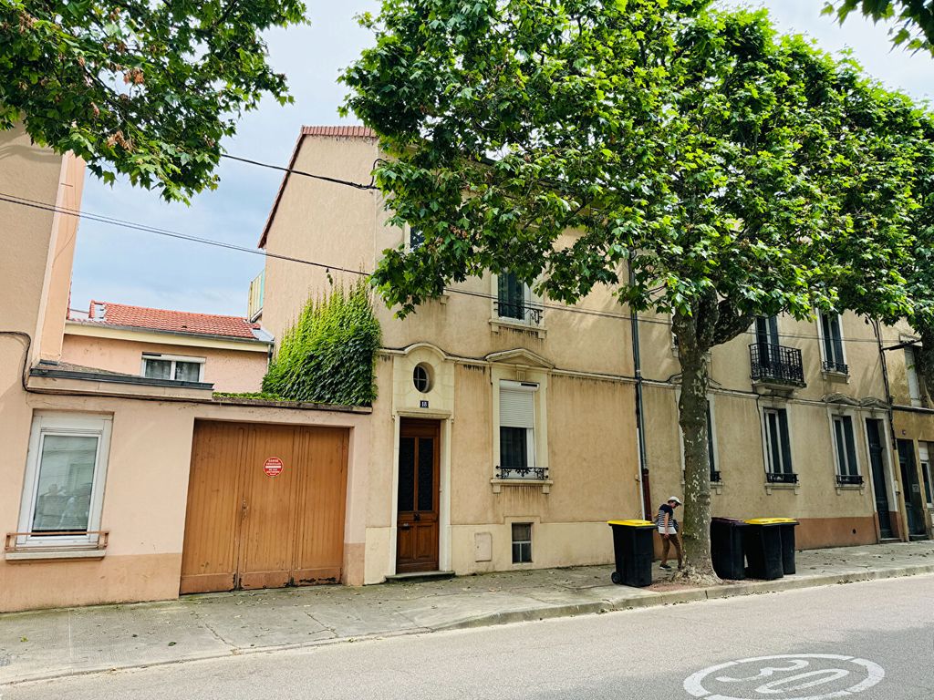 Achat maison à vendre 3 chambres 110 m² - Roanne