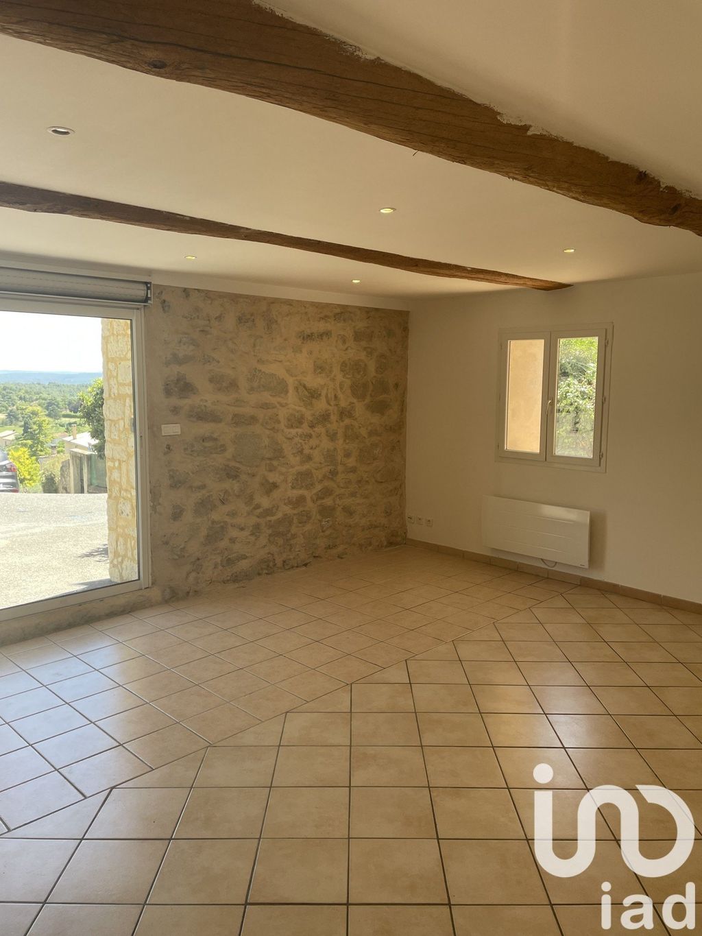 Achat appartement à vendre 3 pièces 73 m² - Pierrevert