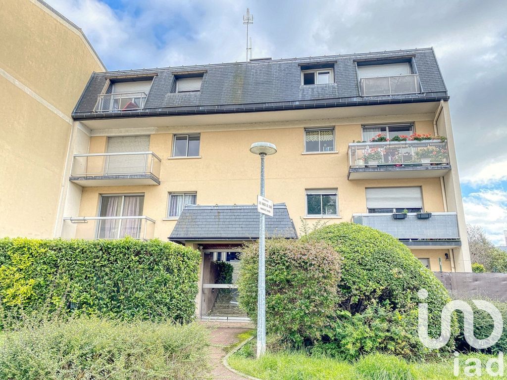 Achat appartement à vendre 2 pièces 48 m² - Corbeil-Essonnes