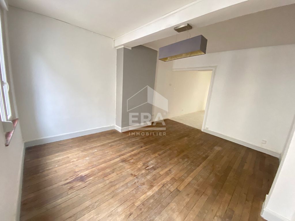 Achat maison à vendre 4 chambres 141 m² - Saint-Quentin