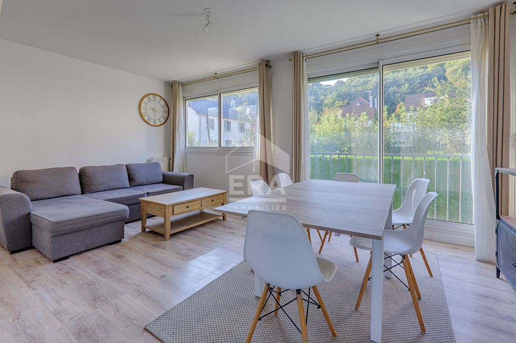 Achat appartement à vendre 3 pièces 65 m² - Saint-Cyr-l'École