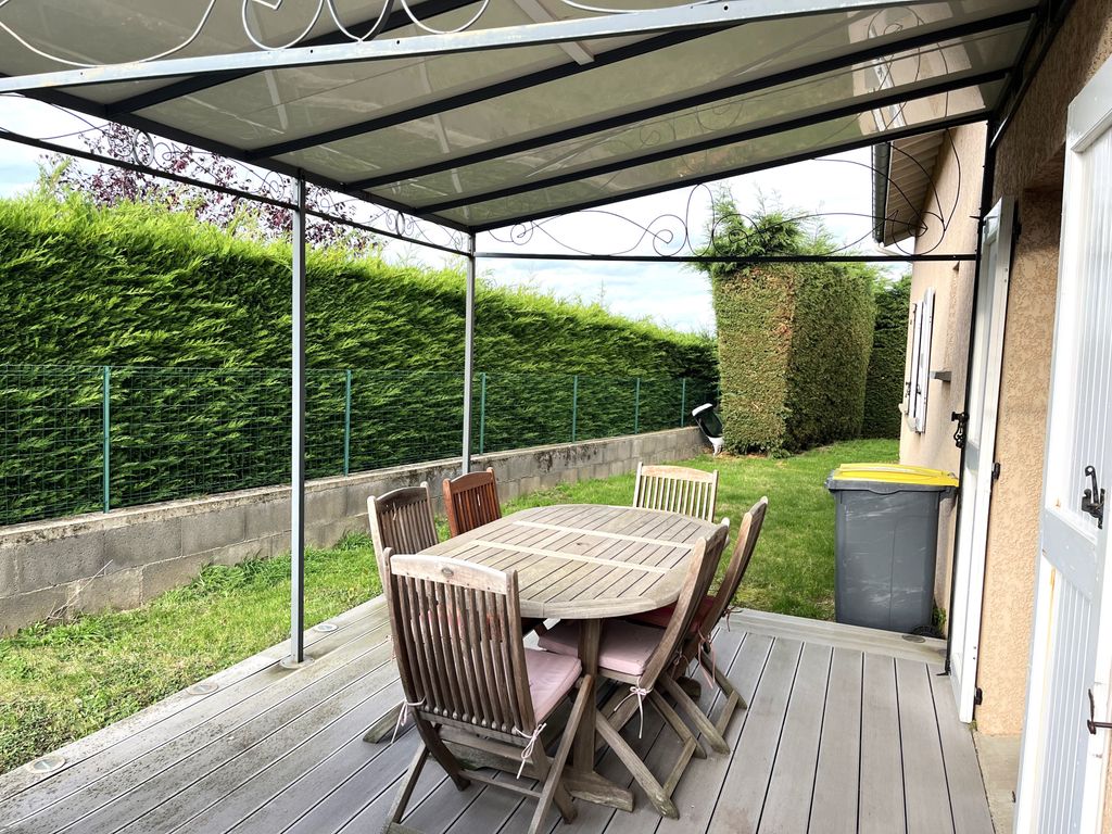 Achat maison à vendre 4 chambres 133 m² - Montbrison