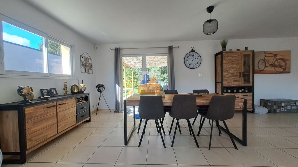 Achat maison à vendre 4 chambres 109 m² - Saint-Jean-de-Boiseau