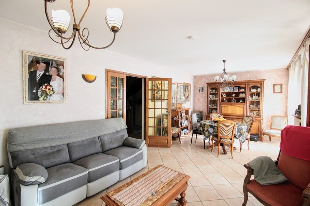 Achat maison à vendre 4 chambres 141 m² - Neuilly-en-Thelle