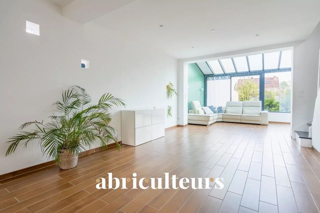 Achat maison à vendre 4 chambres 142 m² - Neuilly-sur-Marne