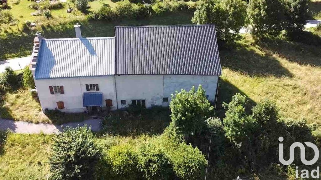 Achat maison à vendre 3 chambres 165 m² - Lans-en-Vercors