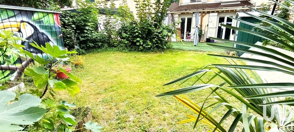 Achat maison à vendre 4 chambres 111 m² - Champs-sur-Marne