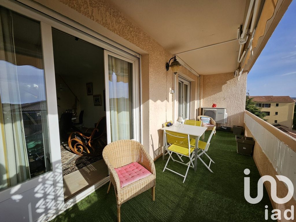 Achat appartement à vendre 3 pièces 67 m² - Sanary-sur-Mer